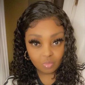 Meet your Posher, Tonya